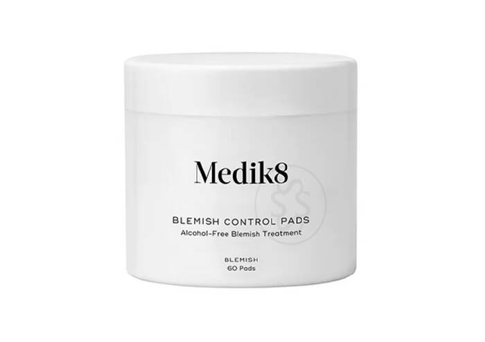 Відлущуючі подушечки для проблемної шкіри MEDIK8 Blemish Control Pads 60 шт