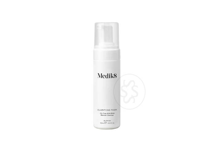 Безолійна пінка з АНА/ВНА для очищення проблемної шкіри MEDIK8 Clarifying Foam 150 мл