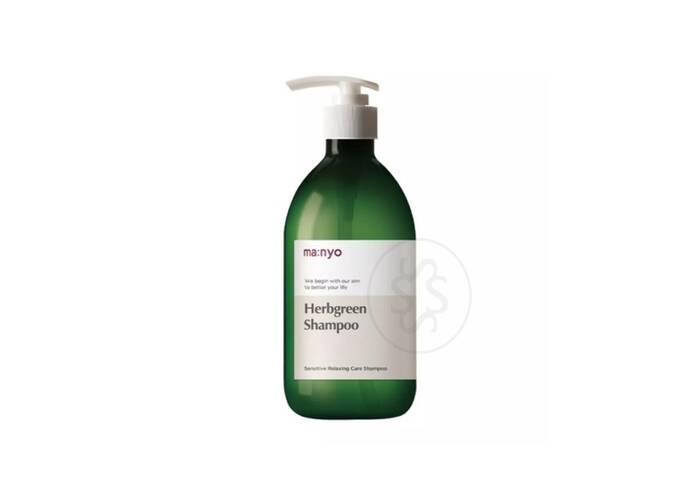 Шампунь для волос с экстрактами трав MANYO FACTORY Herbgreen Shampoo 510 мл