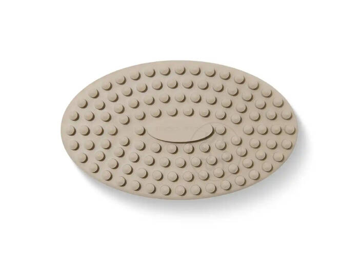 Щіточка для тіла MON MOU Soft Body Brush Taupe