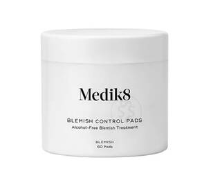 Відлущуючі подушечки для проблемної шкіри MEDIK8 Blemish Control Pads 60 шт