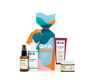 Подарунковий набір (для досконалої шкіри) Q+A Skincare Heroes