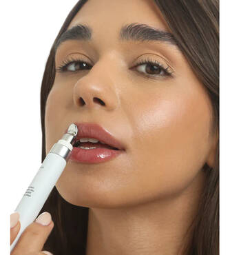 Блиск для губ з ментолом UNICO Lip Gloss Lace 12 мл - Фото №3