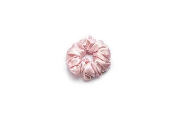 Прикраса на ялинку з резинкою для волосся MON MOU з натурального шовку 1 штука рожева - Фото №2